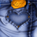 Coeur cousu sur un jean